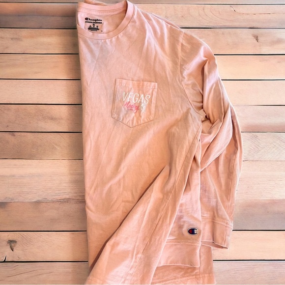 Vegas Golden Knights Hockey NHL soft pink tshirt Great way to show your love🩷 - Picture 6 of 14